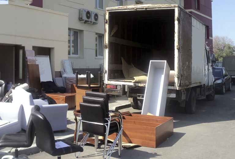 Заказ авто для перевозки мебели : Коробки, Сумки, Личные вещи из Челябинска в Геленджик