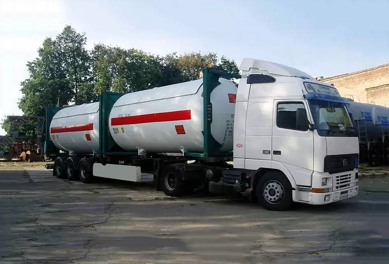 Стоимость перевезти спец. грузов И другого из Москва в Москва